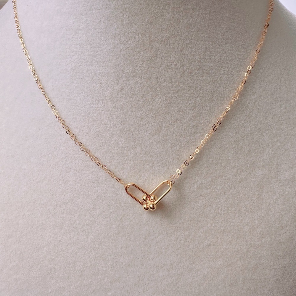 Authentic 18K Saudi gold hardware pendant necklace